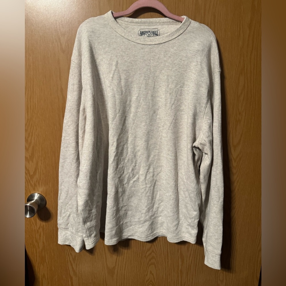 American Eagle Cream/Tan Long Sleeve Tee